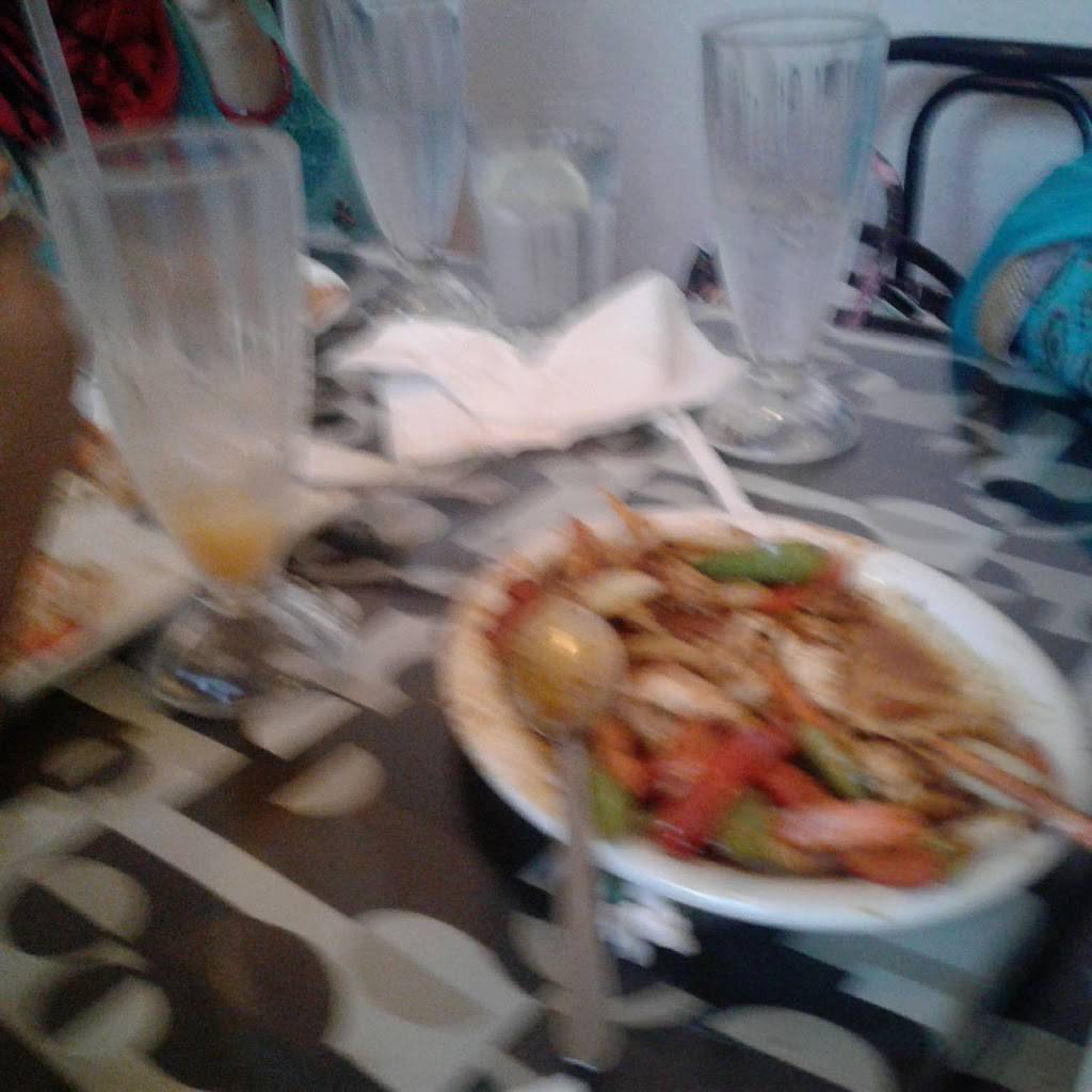 T-House Thai Cuisine | restaurant | 3654 Foothill Blvd, Glendale, CA 91214, USA | 8185417719 OR +1 818-541-7719