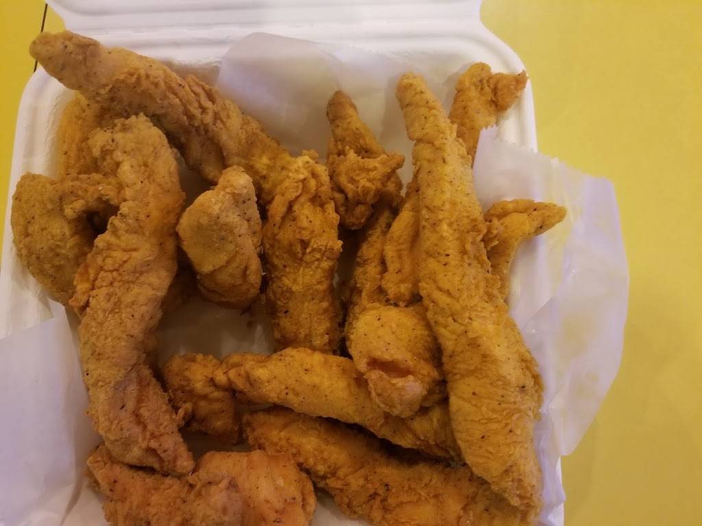 Clucksters Lanham MD | restaurant | 9426 Lanham Severn Rd, Lanham, MD 20706, USA | 3014590089 OR +1 301-459-0089