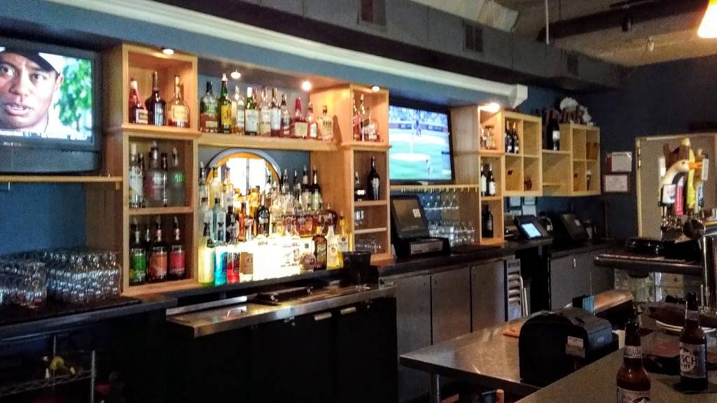 Big Fish Grille | restaurant | 27425 Will Rd, Wilmington, IL 60481, USA | 8154769331 OR +1 815-476-9331