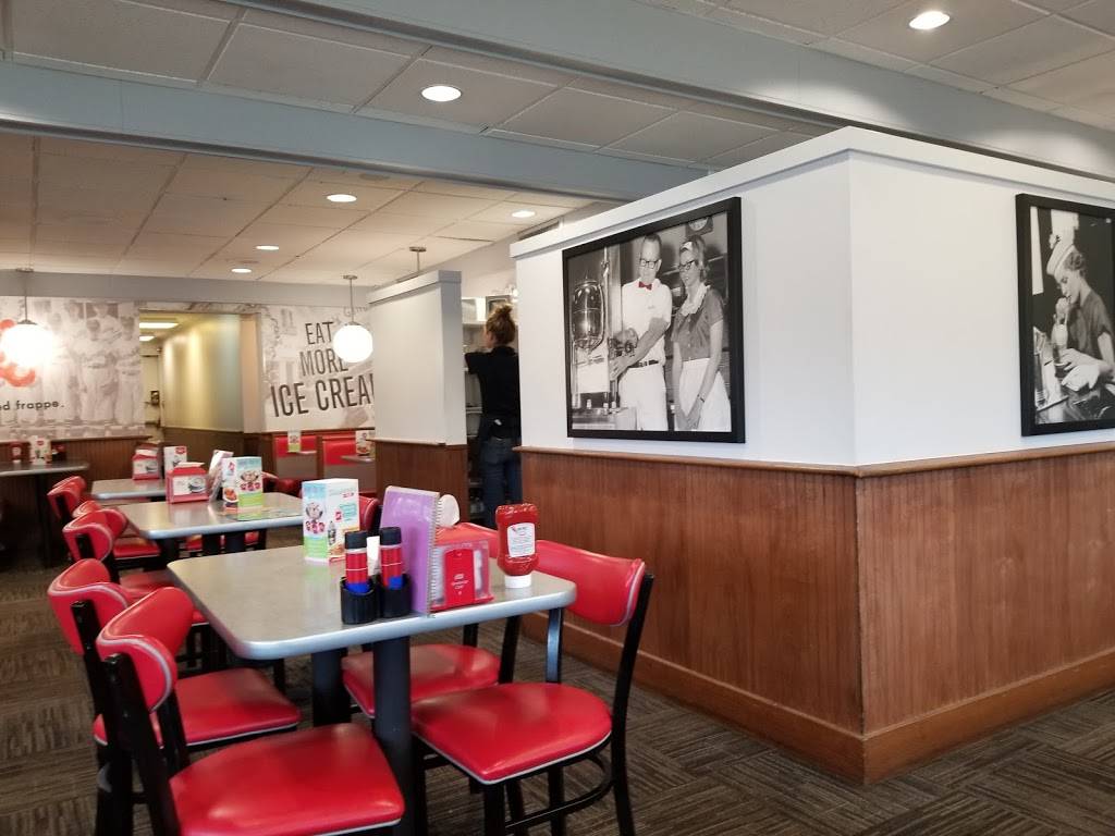 Friendlys | restaurant | 1115 S College Ave, Newark, DE 19713, USA | 3023698911 OR +1 302-369-8911