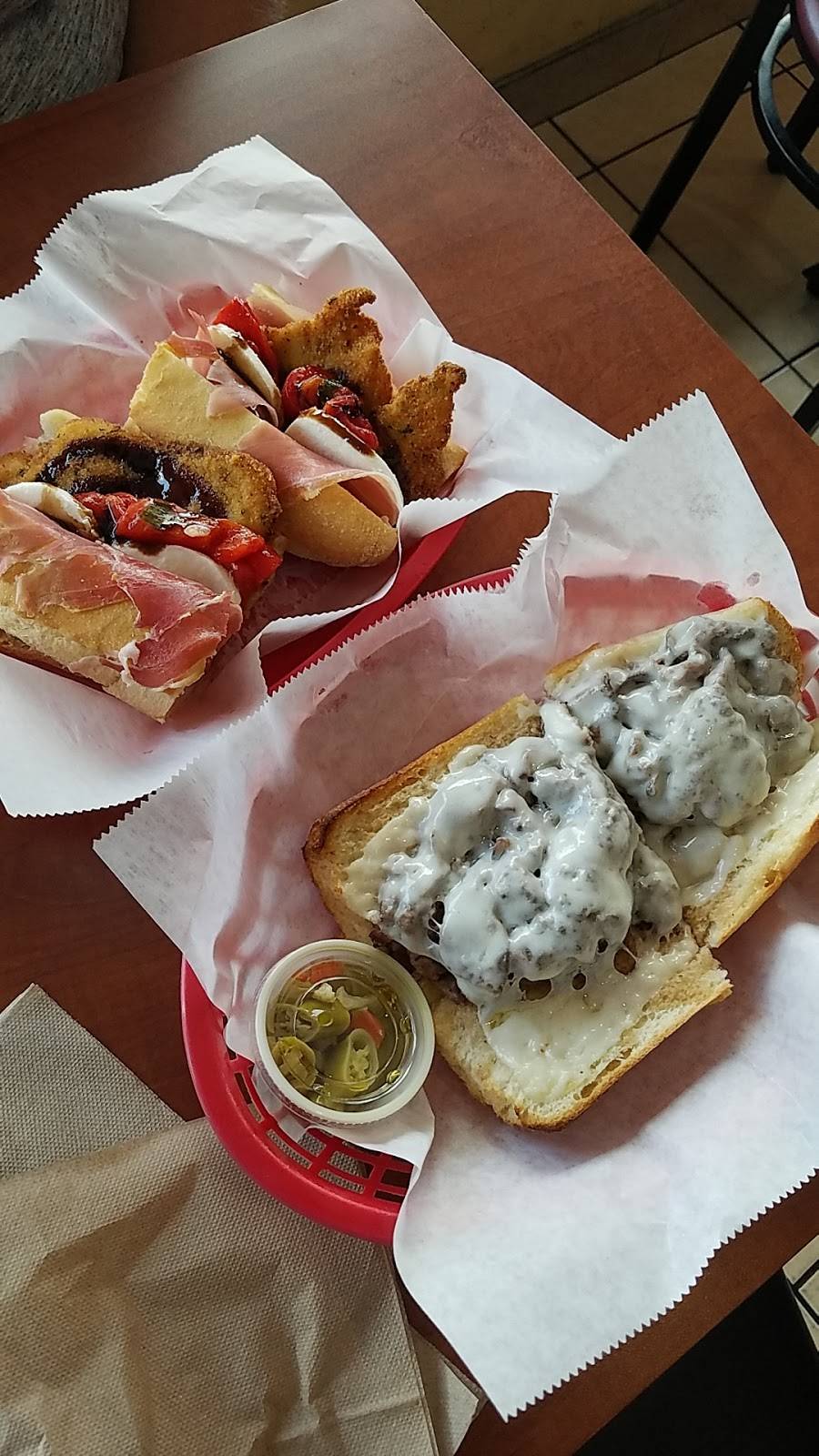 Piccolo Italian Market & Deli | restaurant | 6518 Gateway Ave, Sarasota, FL 34231, USA | 9419232202 OR +1 941-923-2202