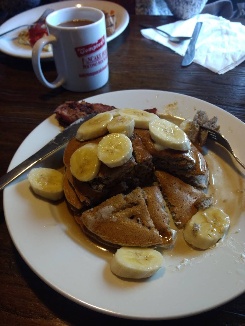 Comptons Pancake House | restaurant | 110 Park Ave, Stroudsburg, PA 18360, USA | 5704246909 OR +1 570-424-6909