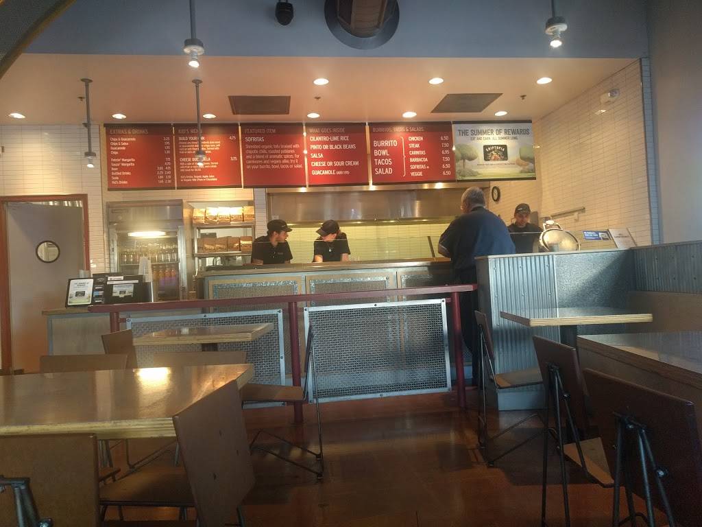 Chipotle Mexican Grill | restaurant | 139 N York St, Elmhurst, IL 60126, USA | 6308340932 OR +1 630-834-0932
