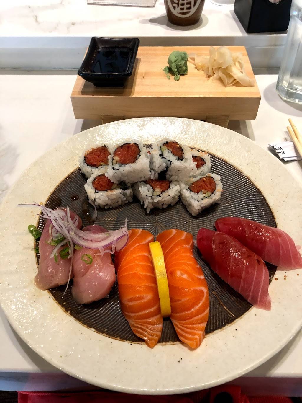 Tokyo Sushi | restaurant | 27039 McBean Pkwy, Valencia, CA 91354, USA | 6616708009 OR +1 661-670-8009