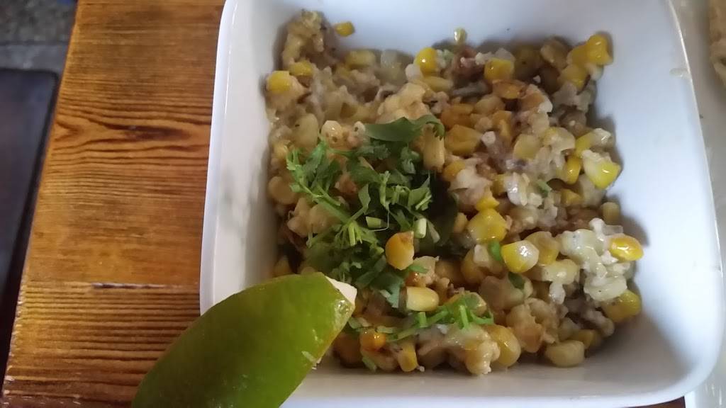 Masa Azul | restaurant | 2901 W Diversey Ave, Chicago, IL 60647, USA | 7736870300 OR +1 773-687-0300