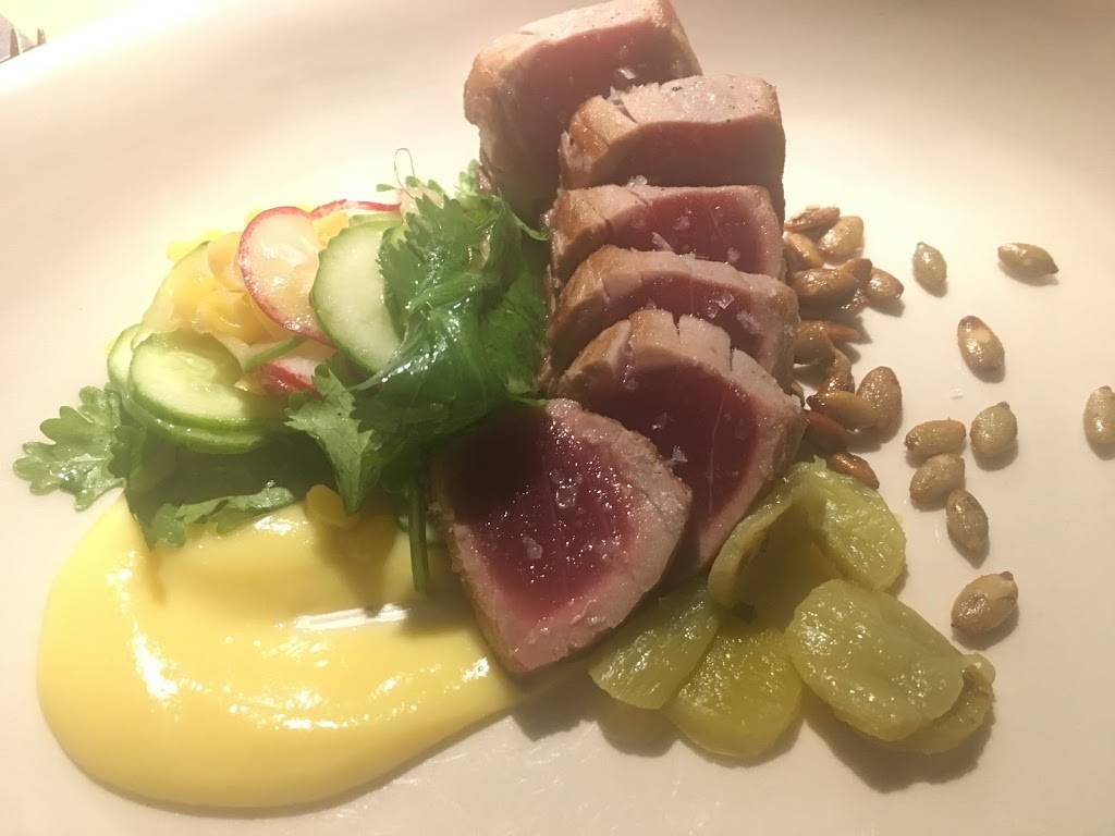 Hugos | restaurant | 88 Middle St, Portland, ME 04101, USA | 2077748538 OR +1 207-774-8538