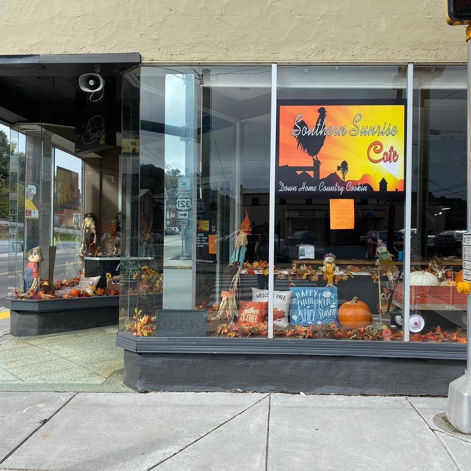 Southern Sunrise Cafe | restaurant | 238 E Broadway St, Newport, TN 37821, USA | 4235328119 OR +1 423-532-8119