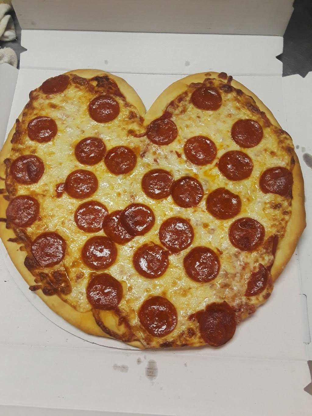 Guerreros Tacos & Pizza | restaurant | 2534 W Division St, Chicago, IL 60622, USA | 7732929000 OR +1 773-292-9000