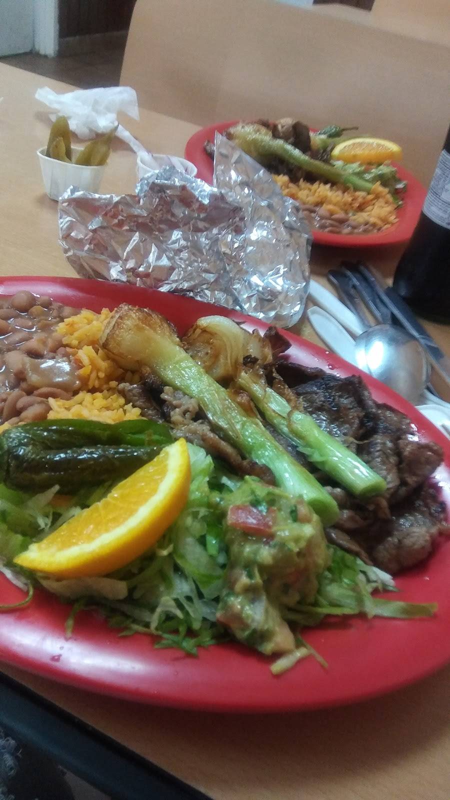 Taco Padre | restaurant | 23748 Newhall Ave, Newhall, CA 91321, USA | 6612603691 OR +1 661-260-3691