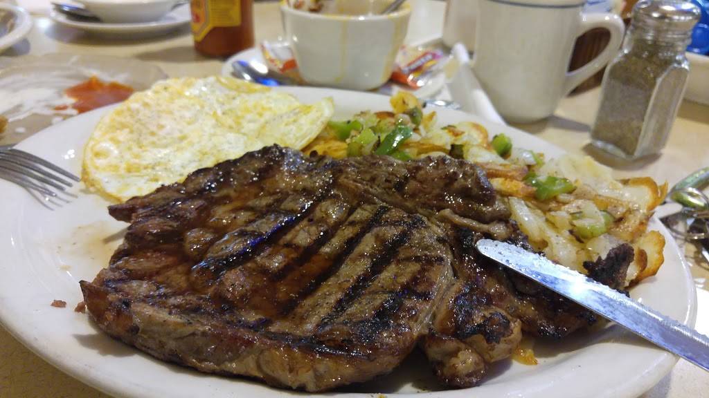 Salt & Pepper Family Restaurant | restaurant | 1849 W Orangethorpe Ave, Fullerton, CA 92833, USA | 7148718650 OR +1 714-871-8650