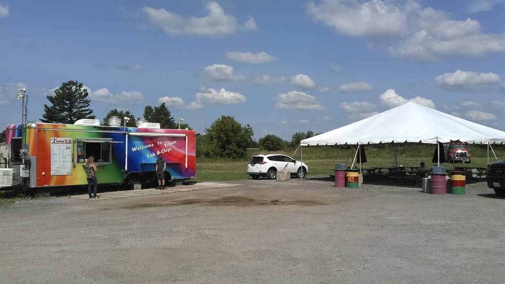 Xronos Fish & Chips | restaurant | 1613 Diamondview Rd, Carp, ON K0A 1L0, Canada | 6132917117 OR +1 613-291-7117