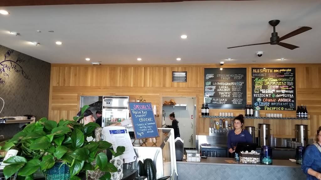 Blue Water Seafood Ocean Beach | restaurant | 5083 Santa Monica Ave Ste 1B, San Diego, CA 92107, USA | 6192558497 OR +1 619-255-8497