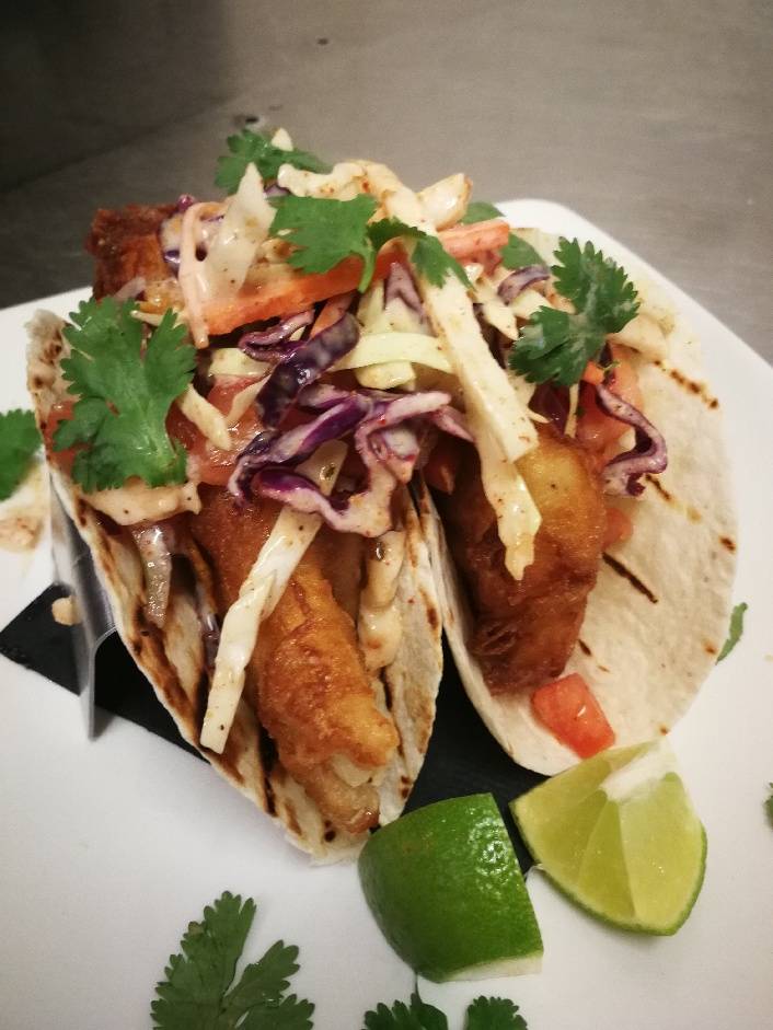 The Slye Fox | restaurant | 4057 New St, Burlington, ON L7L 1S8, Canada | 9053334994 OR +1 905-333-4994