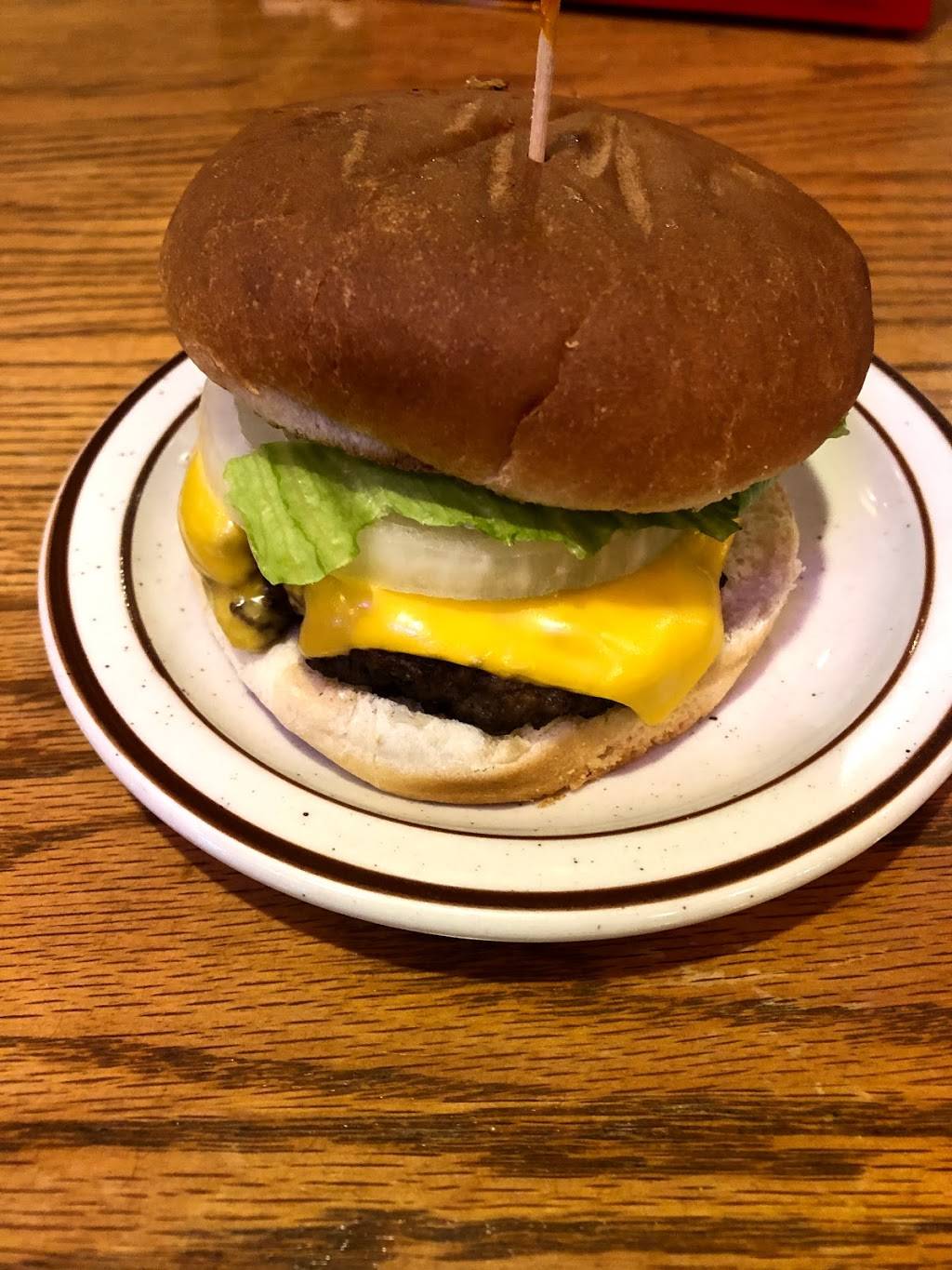 Hangout | restaurant | 704 S Market St, Danville, OH 43014, USA | 7405996085 OR +1 740-599-6085