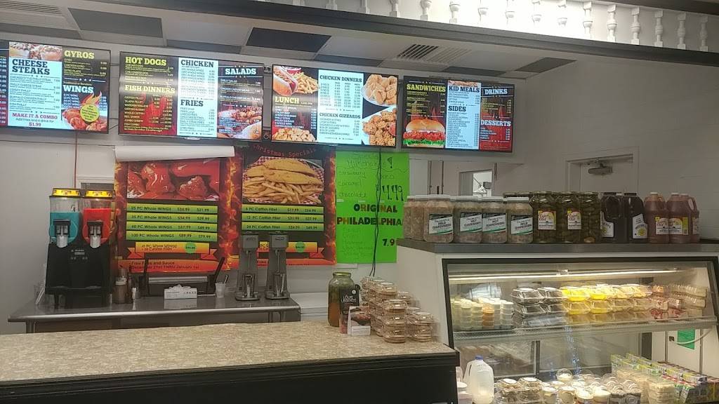 Louie Legends | restaurant | 2123 N Knoxville Ave, Peoria, IL 61603, USA | 3099663461 OR +1 309-966-3461