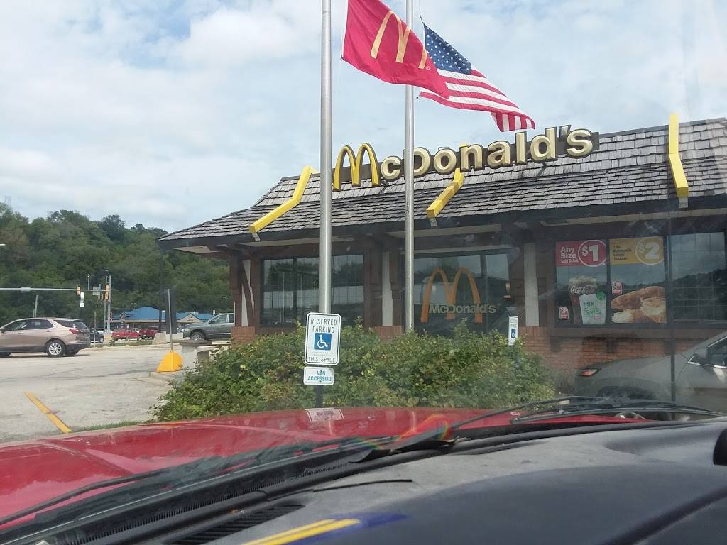 McDonalds | cafe | 915 Short St, Decorah, IA 52101, USA | 5633829406 OR +1 563-382-9406