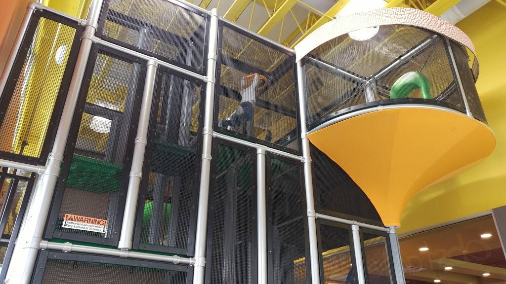 McDonalds | restaurant | 11229 Auto Mall Dr, Sandy, UT 84070, USA | 8015727805 OR +1 801-572-7805