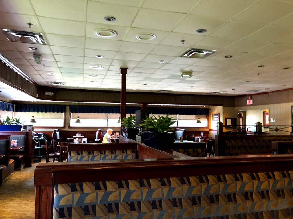 Red Lobster | restaurant | 701 Spring Hill Ring Rd, West Dundee, IL 60118, USA | 8474280820 OR +1 847-428-0820