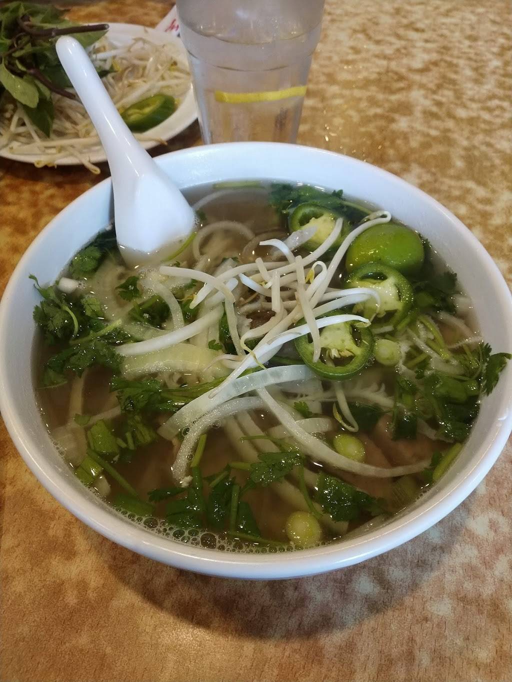 Noodle City | restaurant | 5869 Hollister Ave, Goleta, CA 93117, USA | 8056836818 OR +1 805-683-6818