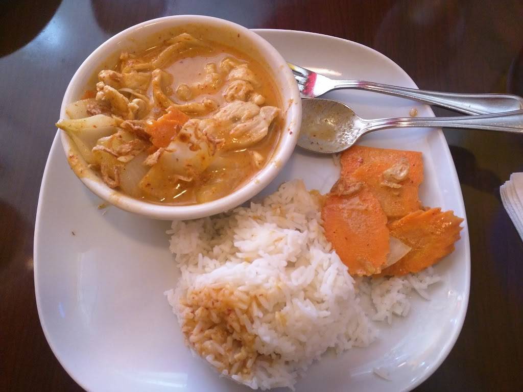 Summit Thai Cuisine | restaurant | 320 NJ-10 # 9, East Hanover, NJ 07936, USA | 9738878815 OR +1 973-887-8815