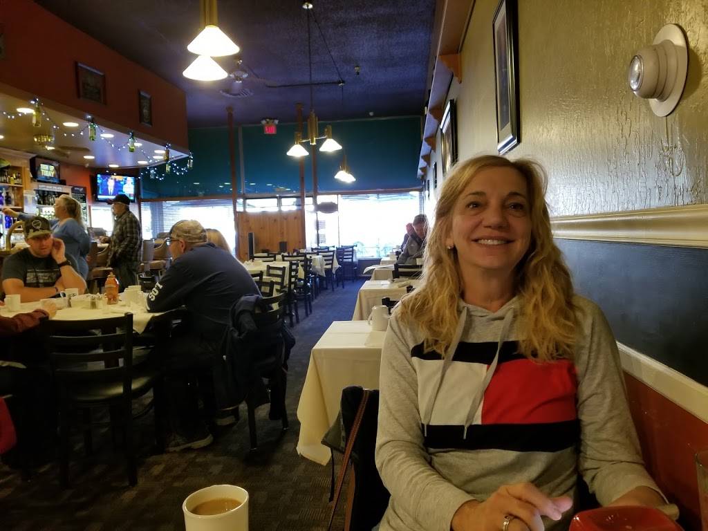 Lakeside Bar & Grill | restaurant | 3466 Lakeside Dr, Reno, NV 89502, USA | 7758255585 OR +1 775-825-5585