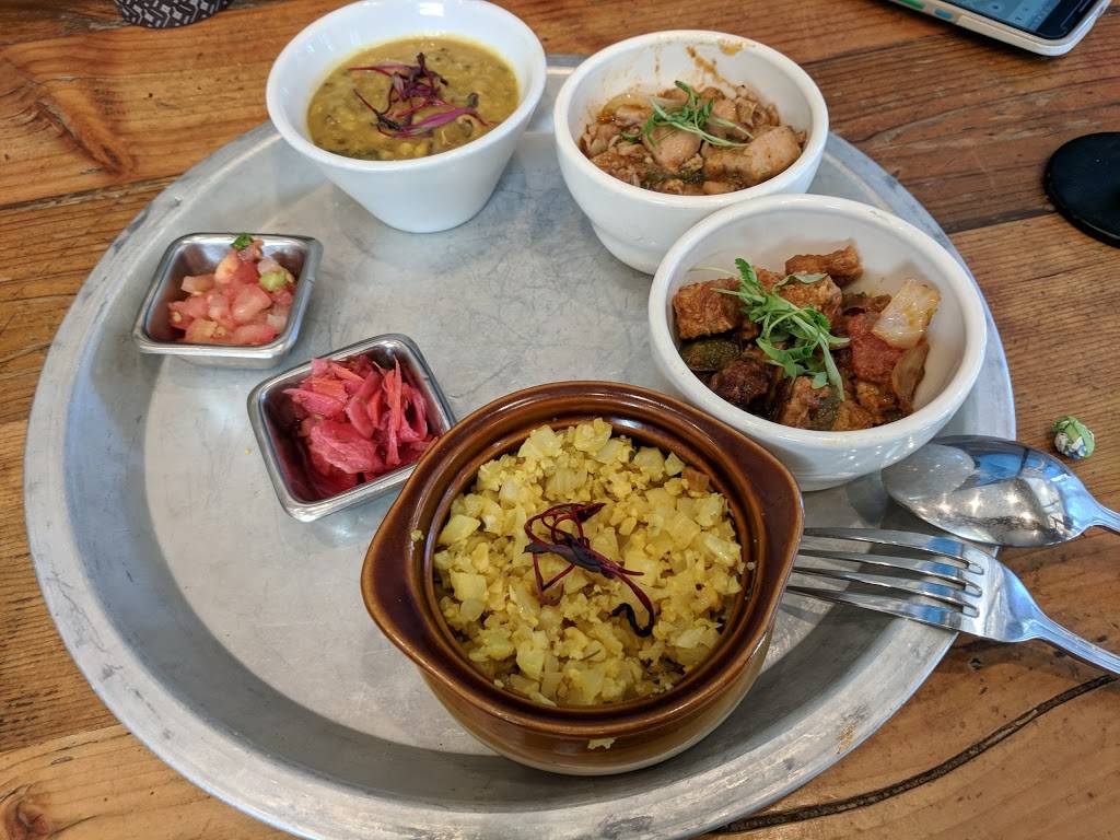 Curry Up Now | restaurant | 321 Hamilton Ave, Palo Alto, CA 94301, USA | 6503004690 OR +1 650-300-4690