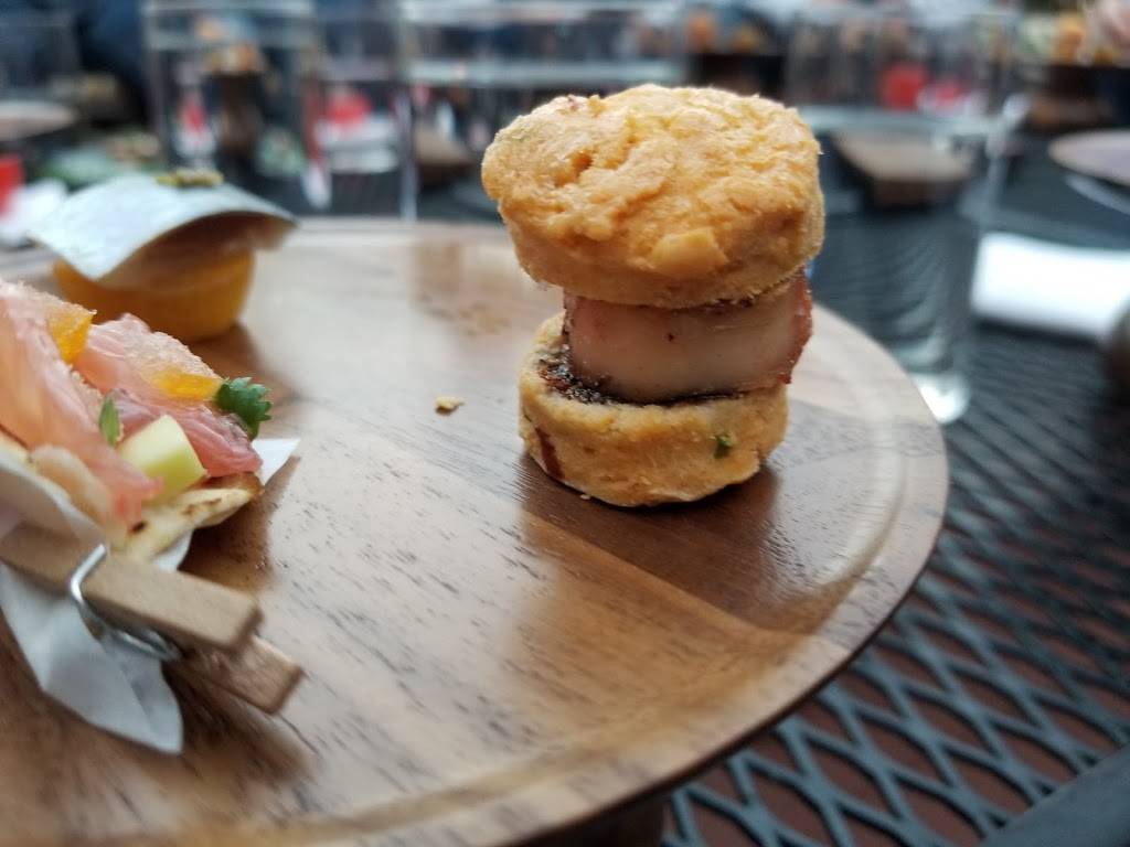 Binkleys Restaurant | restaurant | 2320 E Osborn Rd, Phoenix, AZ 85016, USA | 6023884874 OR +1 602-388-4874