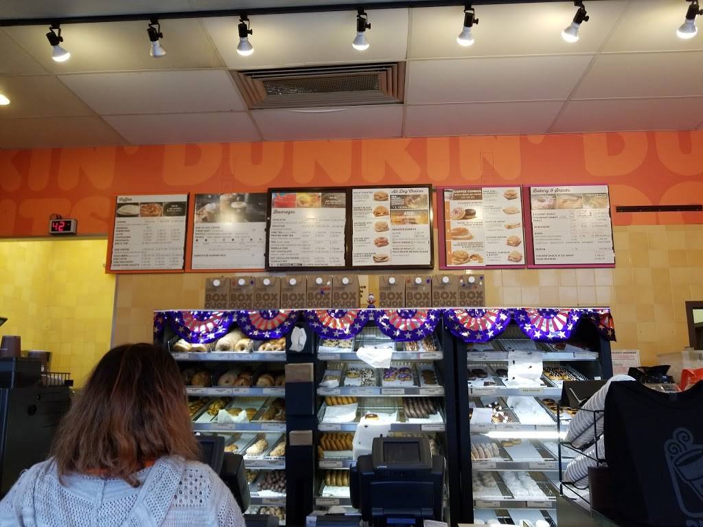 Dunkin | bakery | 7201 Hwy 70 S, Nashville, TN 37221, USA | 6156625652 OR +1 615-662-5652