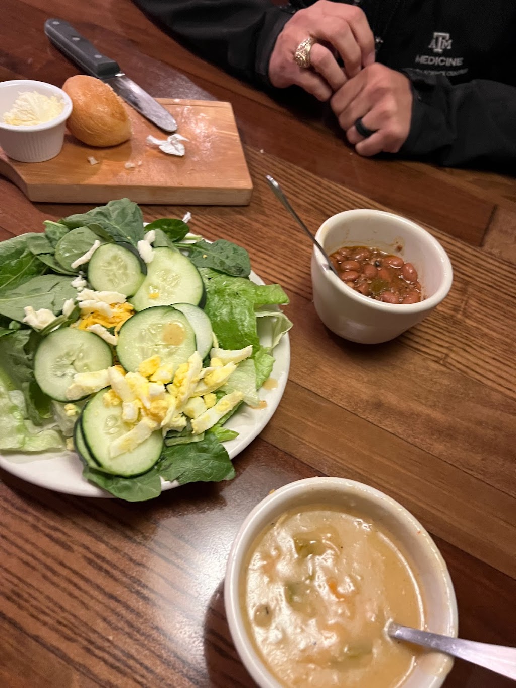 Cattle Baron | restaurant | 1600 S Avenue D, Portales, NM 88130, USA | 5753565587 OR +1 575-356-5587