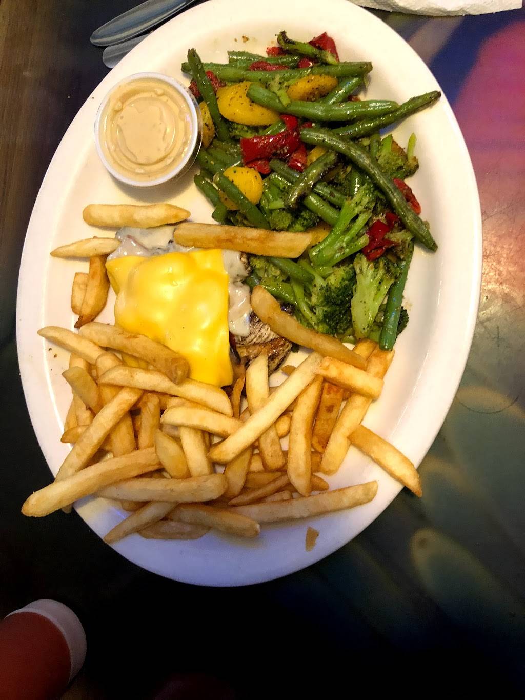 Blue Lagoon Saloon | restaurant | 4120 US-27, Sebring, FL 33870, USA | 8634716001 OR +1 863-471-6001