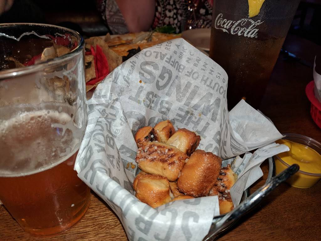 Wild Wing Cafe | cafe | 1181 Oakland Market Rd, Mt Pleasant, SC 29466, USA | 8438498646 OR +1 843-849-8646