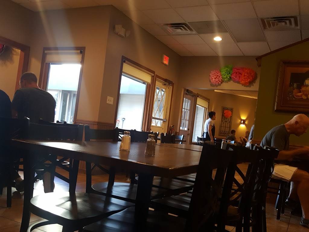 Casa Maya | restaurant | 805 W Jefferson St H, Shorewood, IL 60404, USA | 8157257760 OR +1 815-725-7760