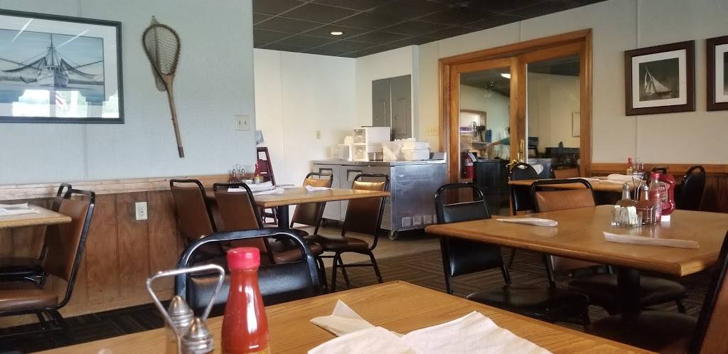 Captain Bobs BBQ & Seafood | restaurant | 310 Ocean Hwy S, Hertford, NC 27944, USA | 2524261811 OR +1 252-426-1811