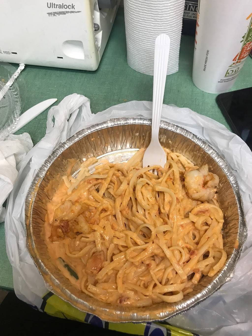 Island Crew Restaurant & Catering | restaurant | 2210 E Hillsborough Ave #2, Tampa, FL 33610, USA | 8132371968 OR +1 813-237-1968