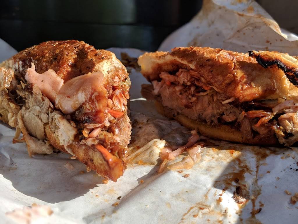 Mikes Grill | restaurant | 6642 N Cedar Ave, Fresno, CA 93710, USA | 5592993177 OR +1 559-299-3177