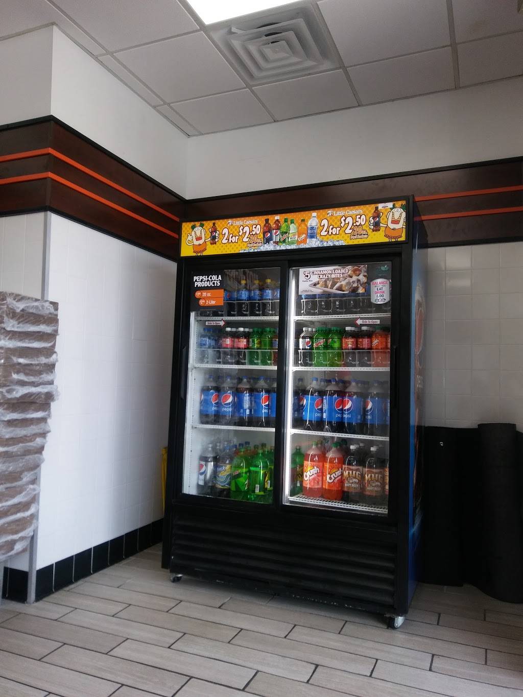 Little Caesars Pizza | meal takeaway | 2926 Valley View Ln, Farmers Branch, TX 75234, USA | 9726209993 OR +1 972-620-9993