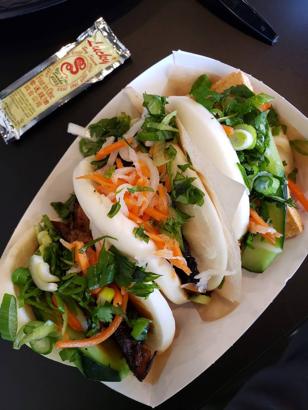 Wok with Ray | restaurant | 23121 Lyons Ave, Santa Clarita, CA 91321, USA | 6613839298 OR +1 661-383-9298