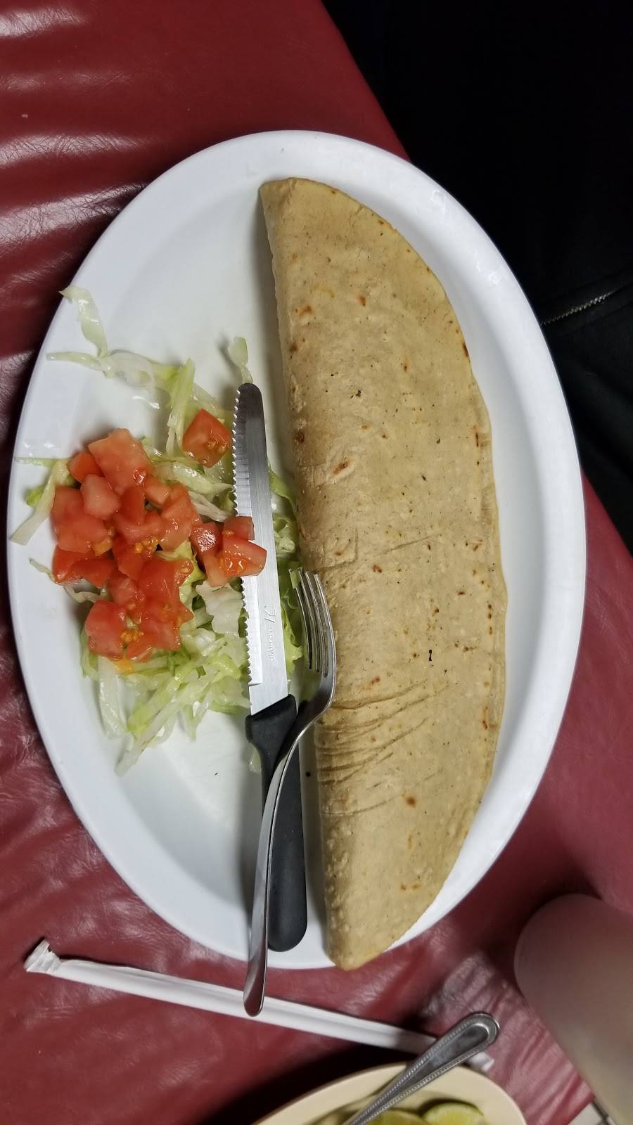 El Cabrito Restaurant | restaurant | 1659 W 47th St, Chicago, IL 60609, USA | 7738478339 OR +1 773-847-8339