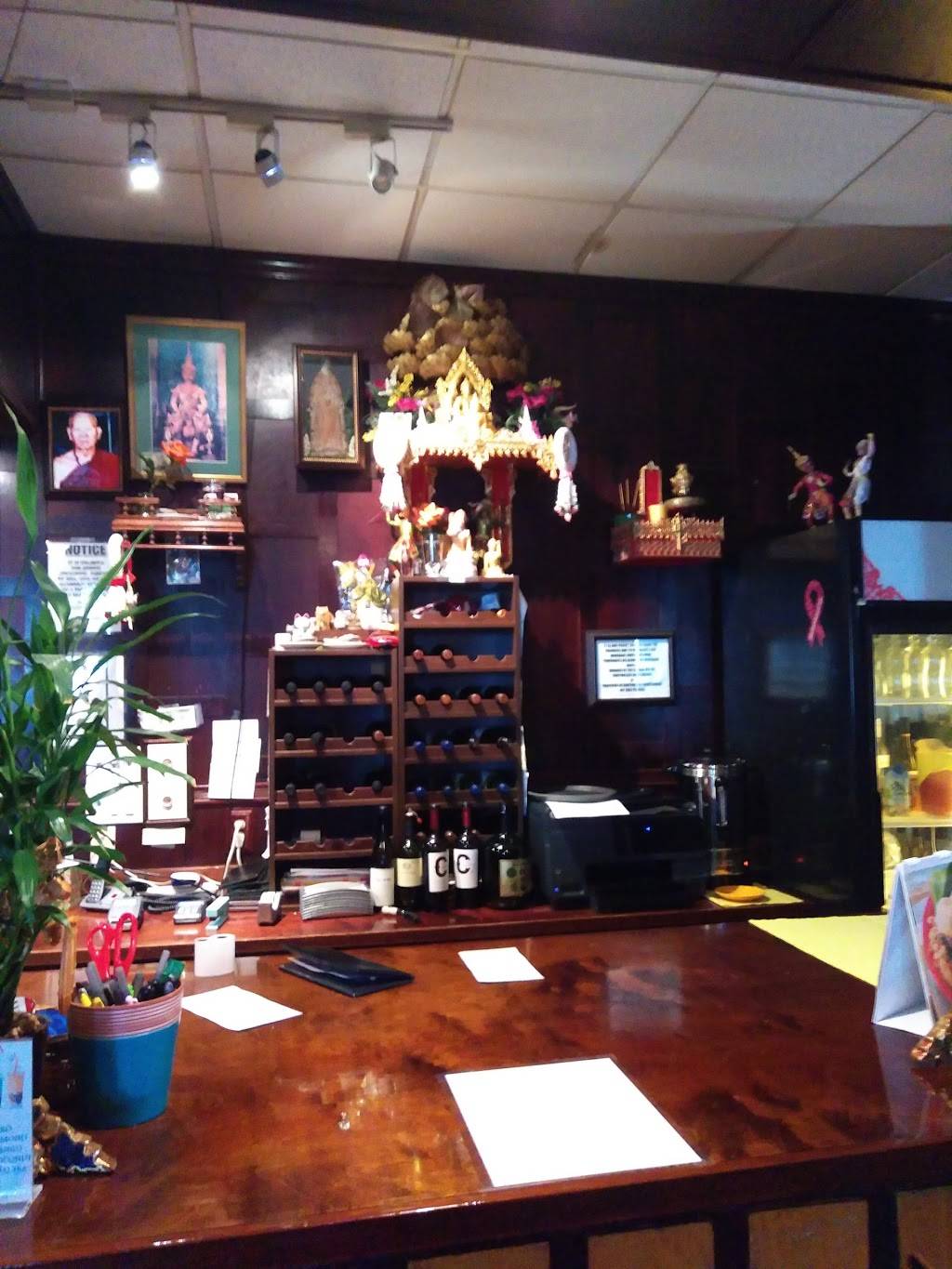 Thai Lanna & Sushi Bar | restaurant | 10022 Cross Creek Blvd, Tampa, FL 33647, USA | 8139910108 OR +1 813-991-0108