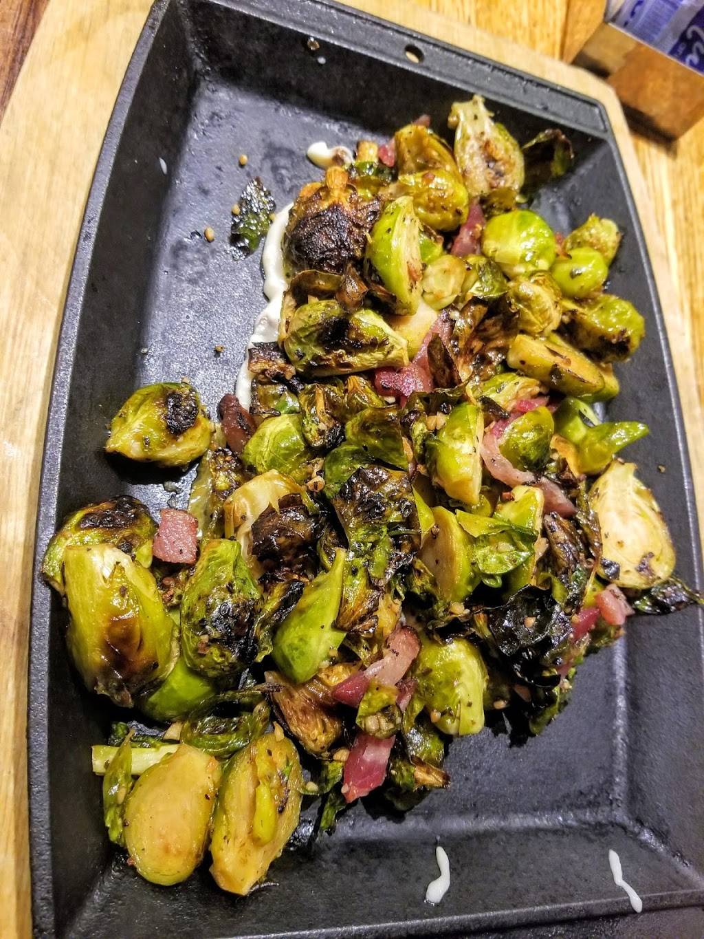 Maggie McFlys® Brookfield | restaurant | 3, 195 Federal Rd, Brookfield, CT 06804, USA | 2037757960 OR +1 203-775-7960