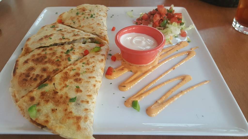 Cha Chas Southwest Kitchen & Bar | restaurant | 1419 E Cary St, Richmond, VA 23219, USA | 8047266296 OR +1 804-726-6296