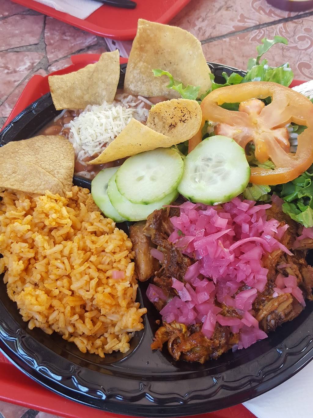 La Reyna yucateca | restaurant | 1959 S Main St, Santa Ana, CA 92707, USA | 7149663051 OR +1 714-966-3051