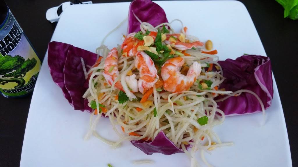 Four Sisters Grill | restaurant | 3035 Clarendon Blvd, Arlington, VA 22201, USA | 7032439020 OR +1 703-243-9020