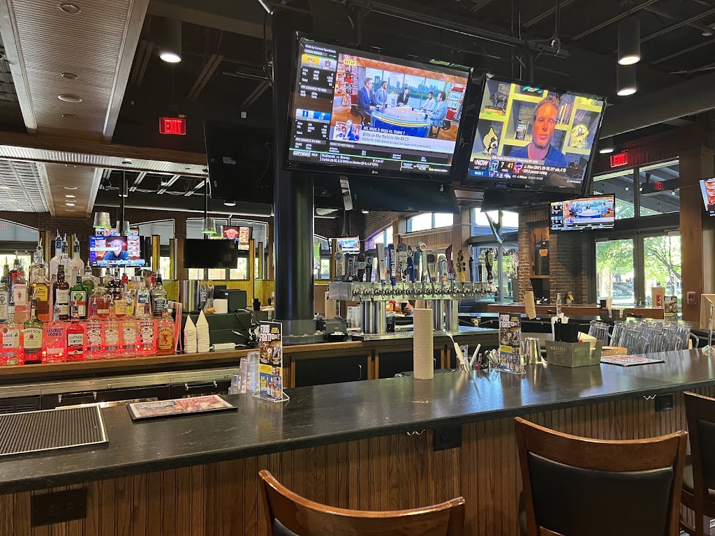 Wings Etc. | restaurant | 775 Yard St, Columbus, OH 43212, USA | 6143725440 OR +1 614-372-5440