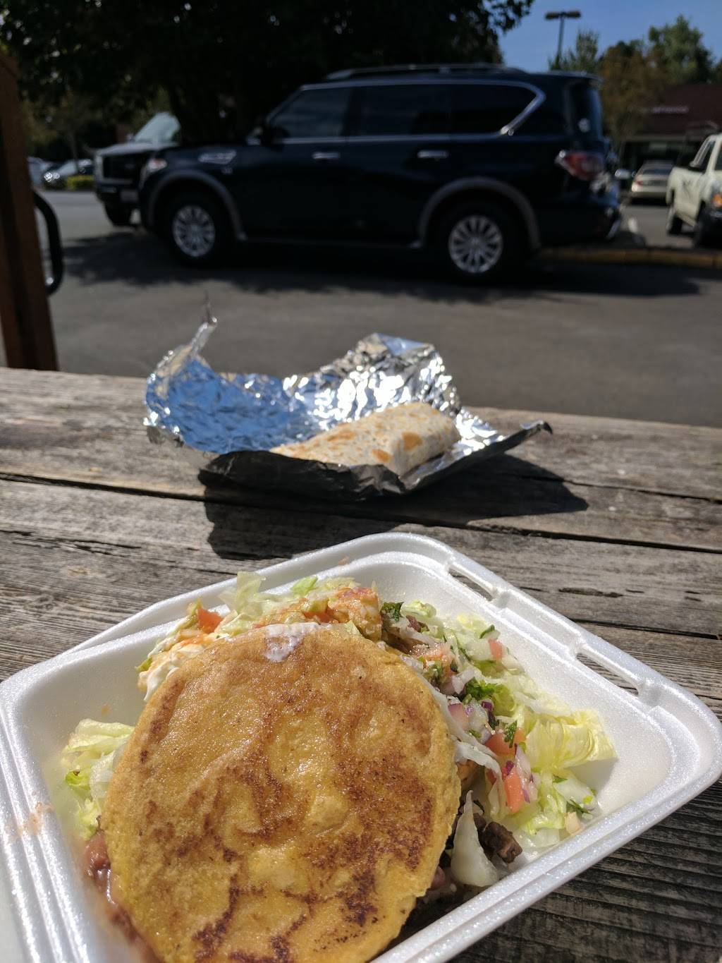 Los Tacos Locos | restaurant | 1309 NE 134th St, Vancouver, WA 98685, USA | 3605731327 OR +1 360-573-1327