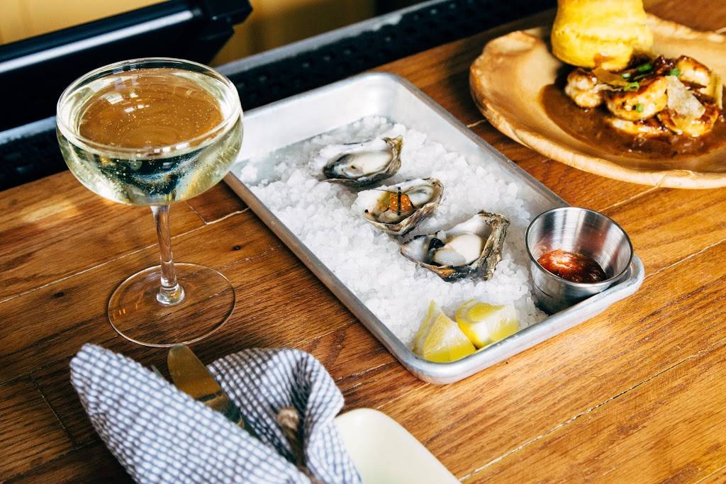 The Waiting Room | restaurant | 2327 NW Kearney St, Portland, OR 97210, USA | 5034774380 OR +1 503-477-4380