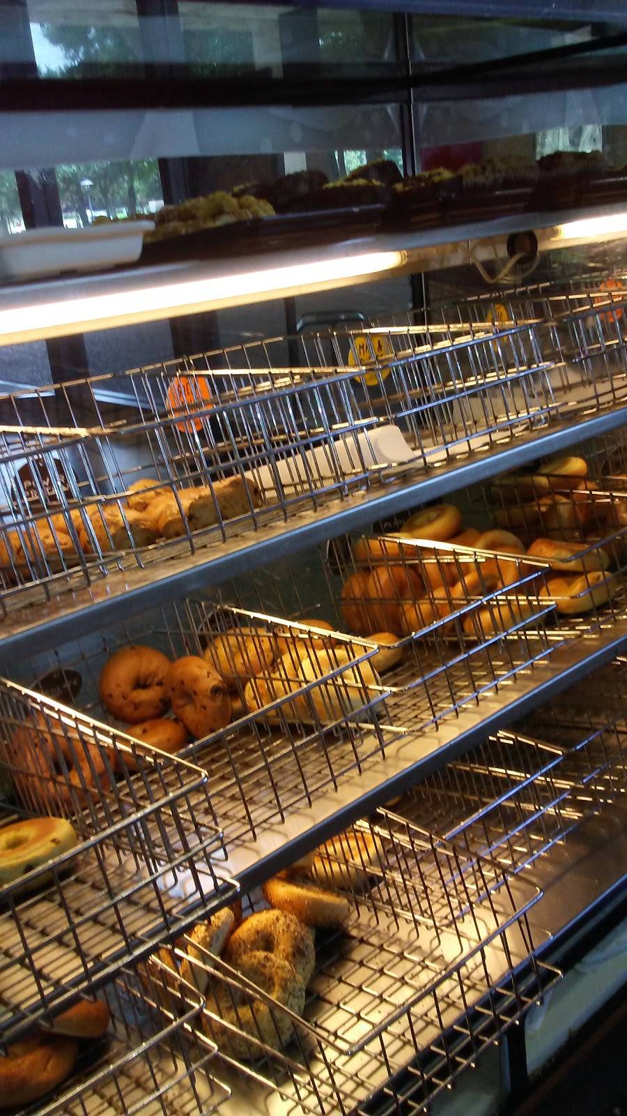 Einstein Bros. Bagels | cafe | 4800 Calhoun Rd, Houston, TX 77204, USA | 7137438619 OR +1 713-743-8619