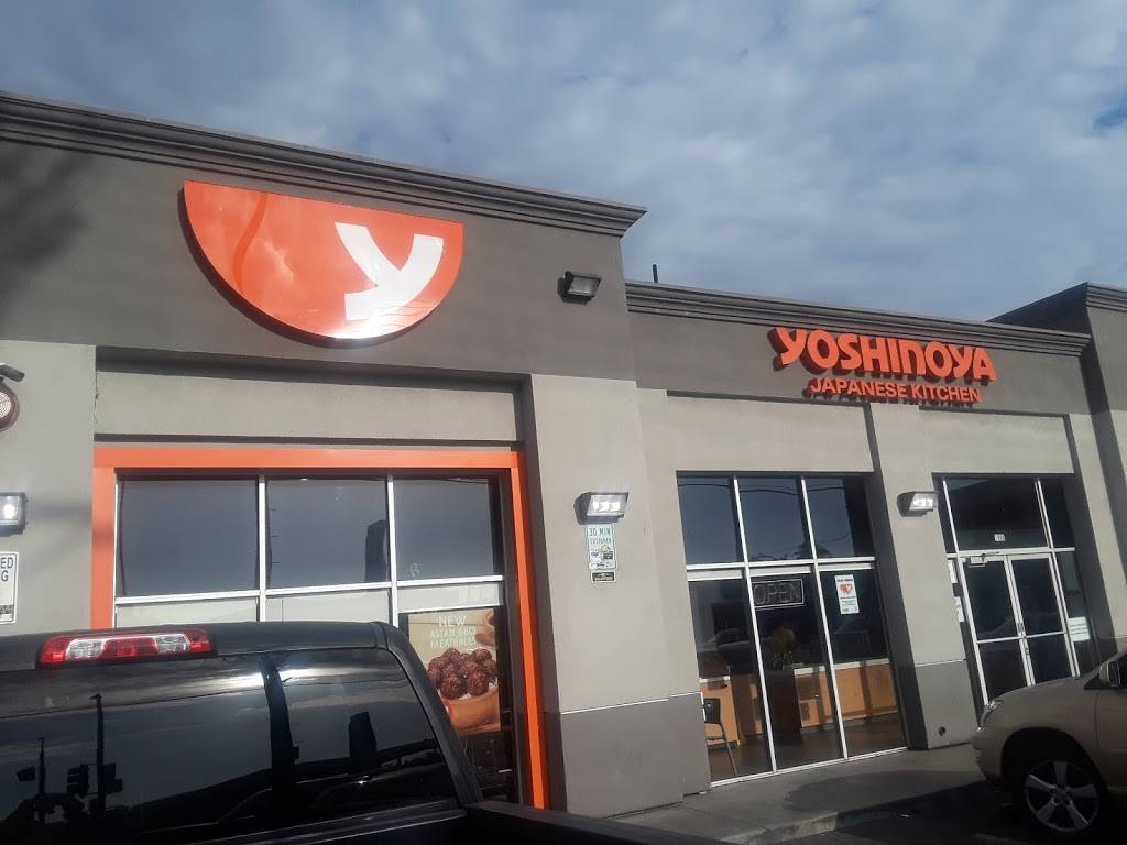 Yoshinoya San Pedro & Washington | restaurant | 1900 San Pedro St, Los Angeles, CA 90011, USA | 2137481908 OR +1 213-748-1908