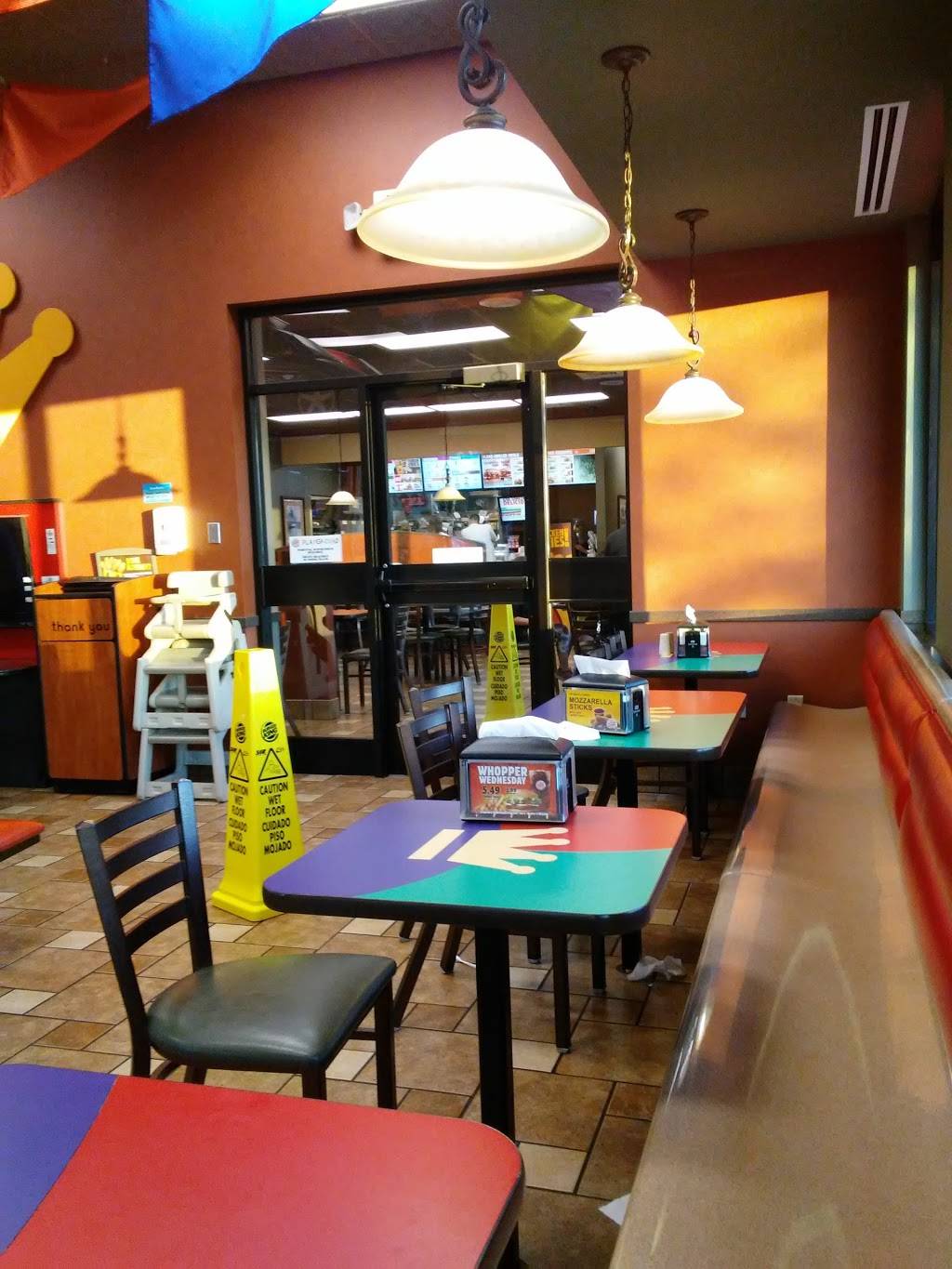 Burger King | restaurant | 921 E Malone Ave, Sikeston, MO 63801, USA | 5734719242 OR +1 573-471-9242