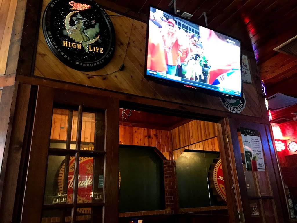 Genes Haufbrau | restaurant | 817 Savannah Hwy, Charleston, SC 29407, USA | 8432254363 OR +1 843-225-4363